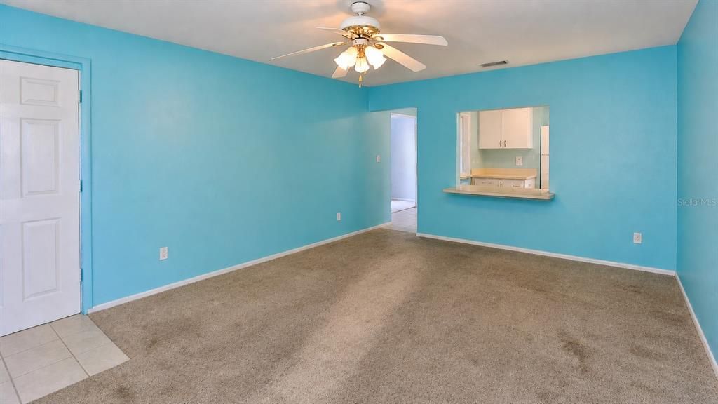 Activo con contrato: $299,000 (2 camas, 2 baños, 1436 Pies cuadrados)