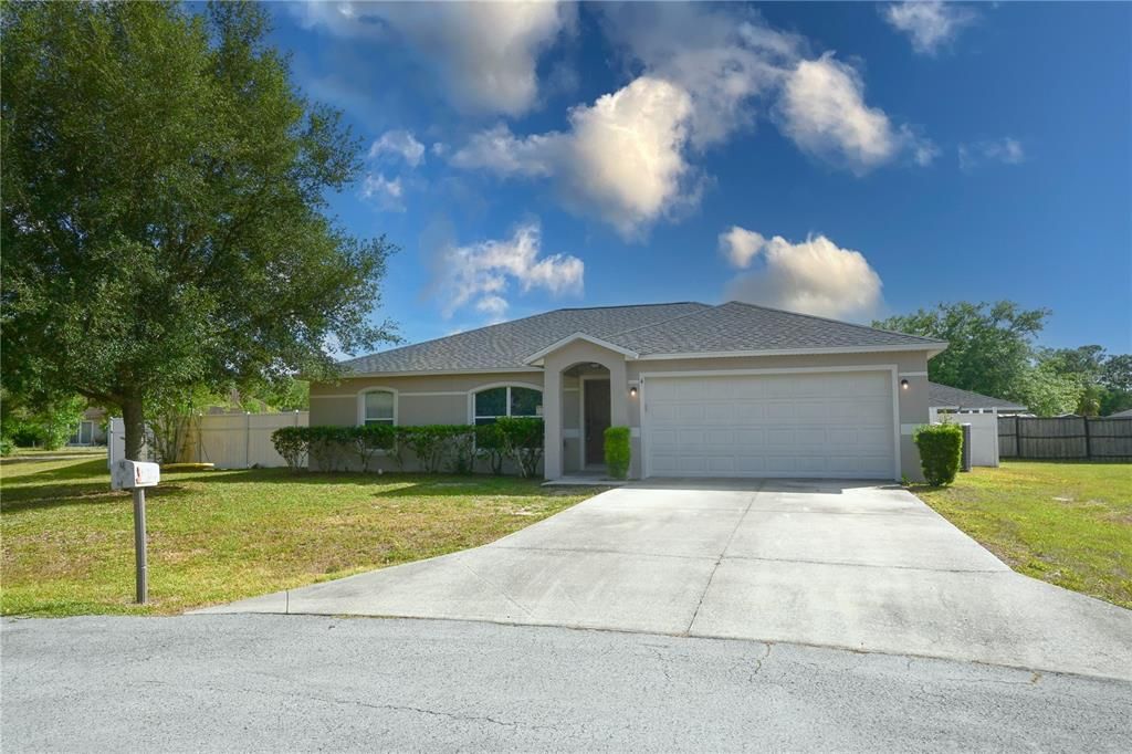 Active With Contract: $229,900 (3 beds, 2 baths, 1415 Square Feet)
