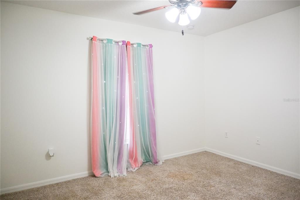 Active With Contract: $229,900 (3 beds, 2 baths, 1415 Square Feet)
