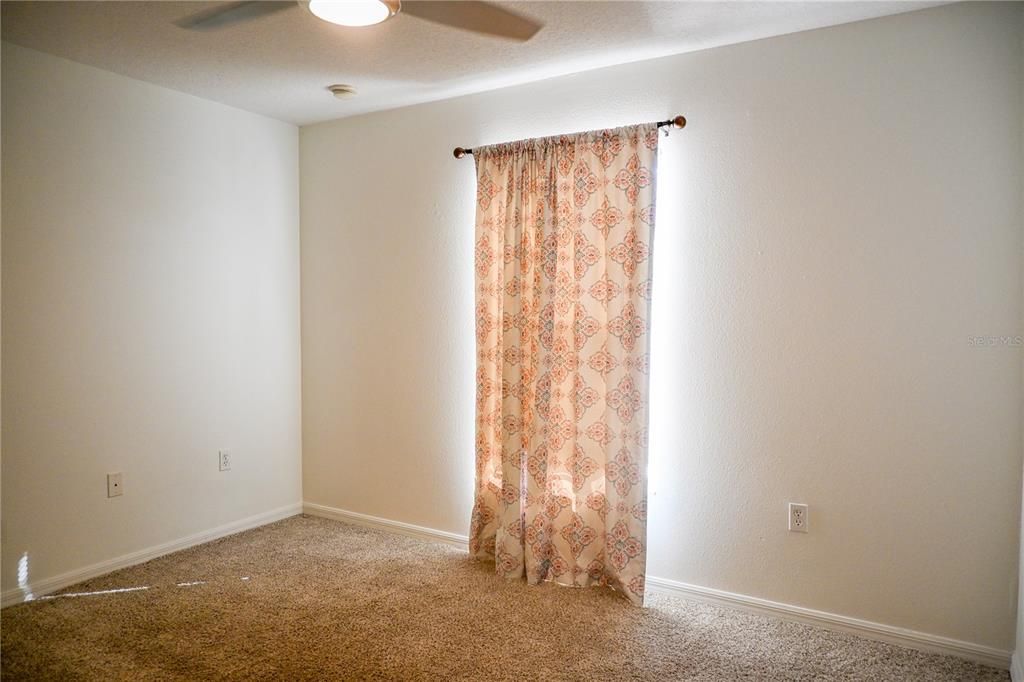 Active With Contract: $229,900 (3 beds, 2 baths, 1415 Square Feet)