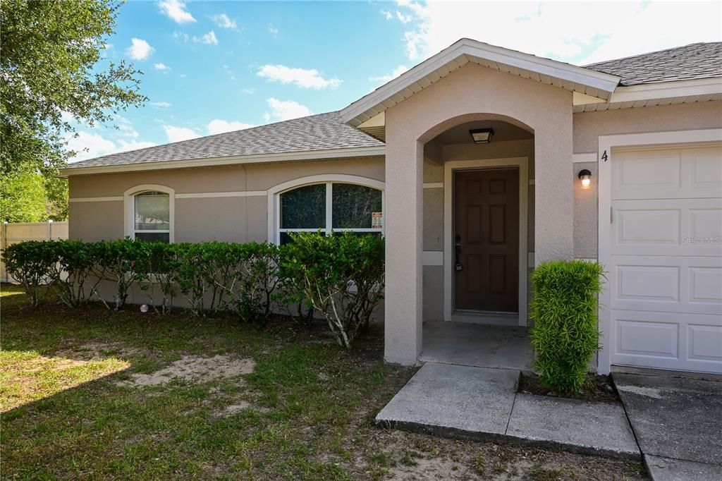 Active With Contract: $229,900 (3 beds, 2 baths, 1415 Square Feet)