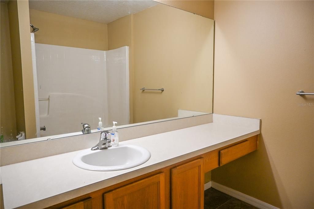 Active With Contract: $229,900 (3 beds, 2 baths, 1415 Square Feet)