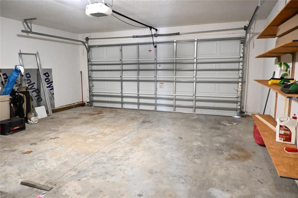 Active With Contract: $229,900 (3 beds, 2 baths, 1415 Square Feet)