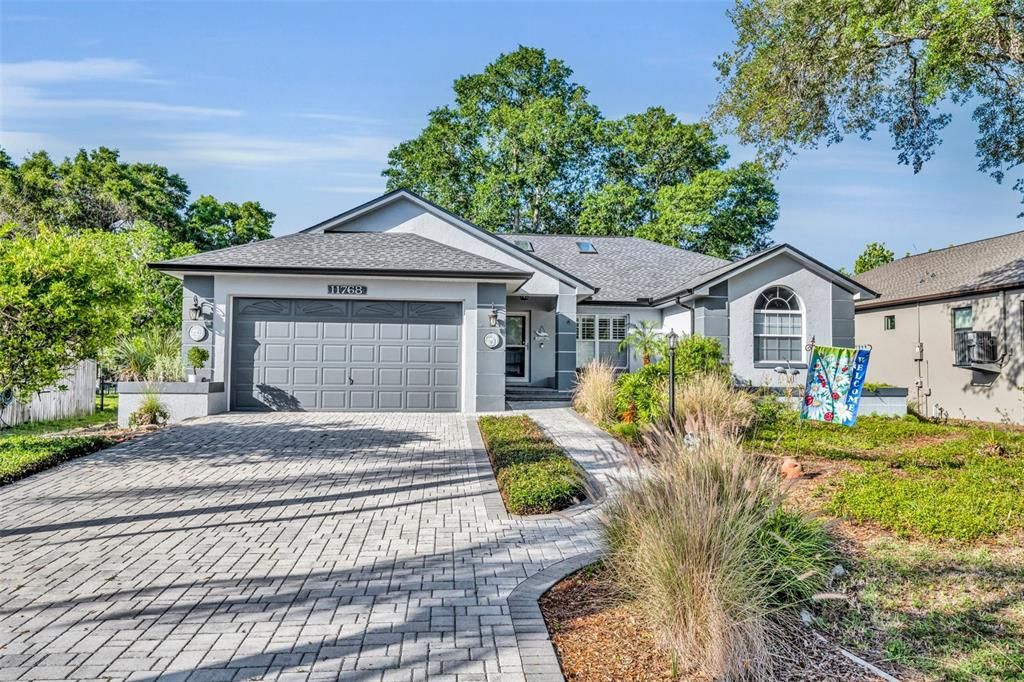 For Rent: $3,000 (3 beds, 2 baths, 1681 Square Feet)