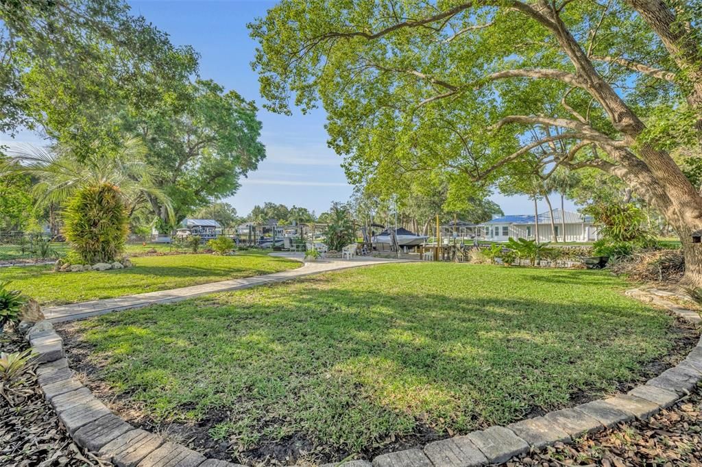 For Rent: $3,000 (3 beds, 2 baths, 1681 Square Feet)