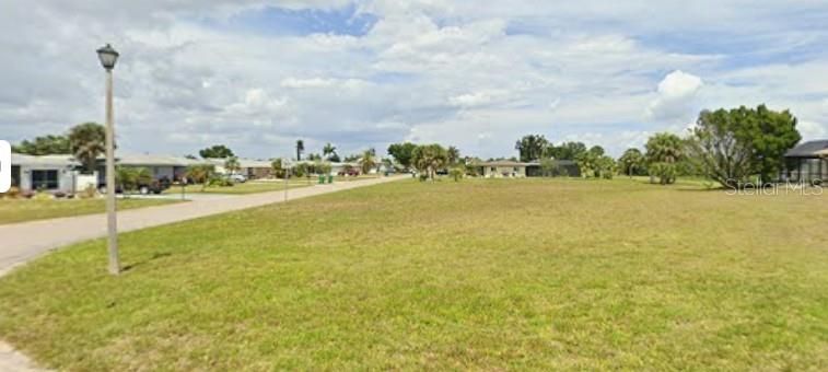 На продажу: $27,900 (0.35 acres)