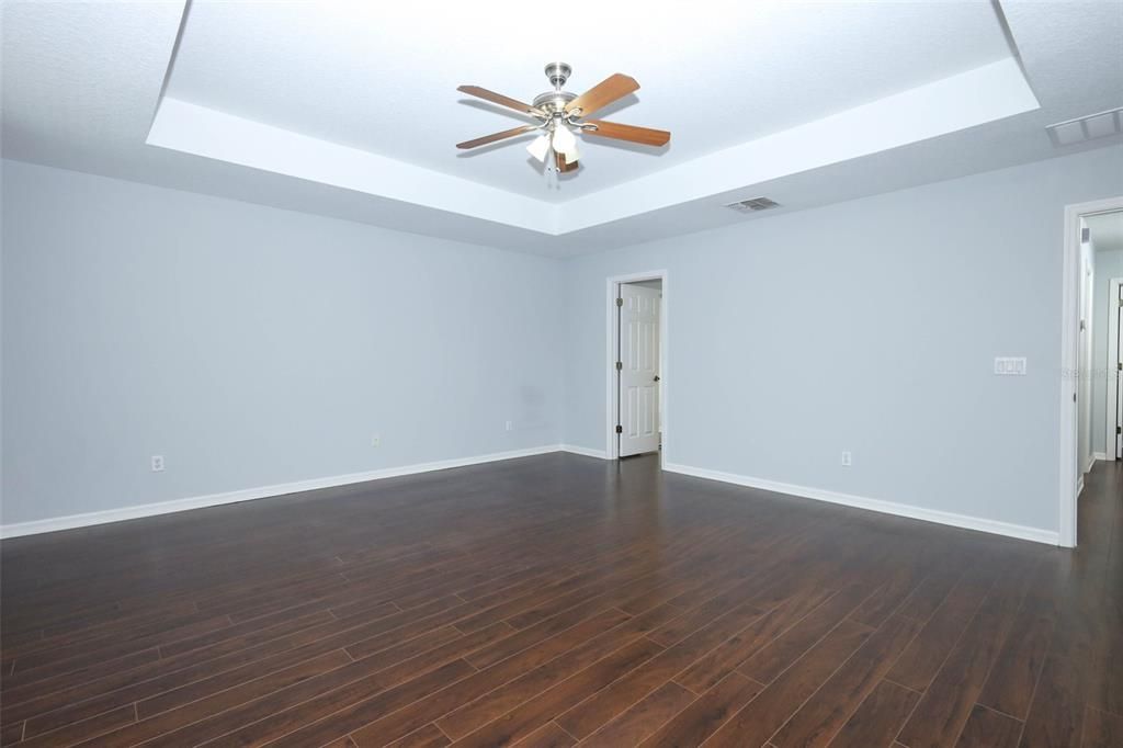 For Sale: $375,000 (3 beds, 2 baths, 2177 Square Feet)