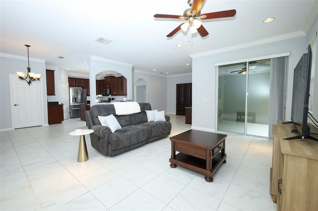 For Sale: $375,000 (3 beds, 2 baths, 2177 Square Feet)