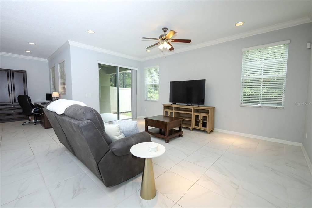 For Sale: $375,000 (3 beds, 2 baths, 2177 Square Feet)