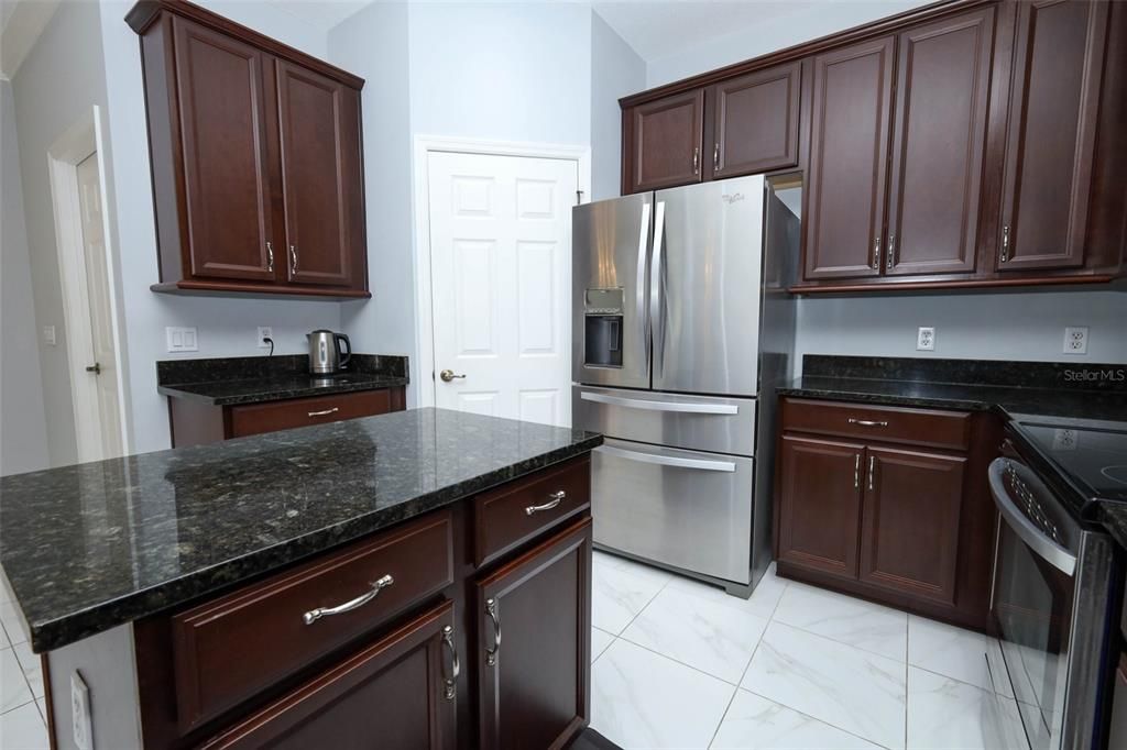For Sale: $375,000 (3 beds, 2 baths, 2177 Square Feet)
