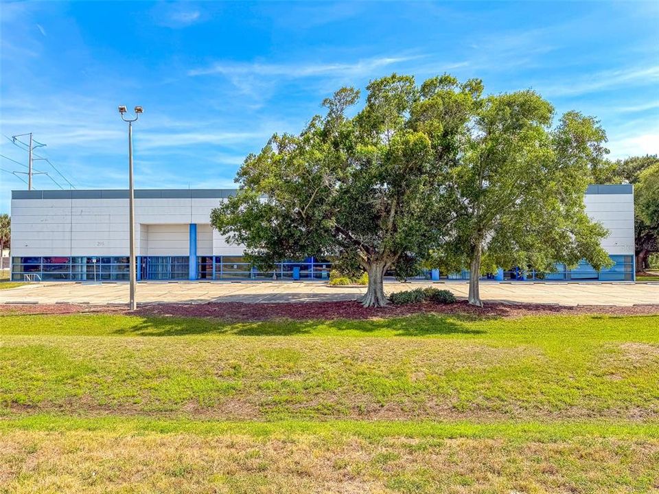 For Sale: $5,000,000 (0 beds, 0 baths, 27493 Square Feet)