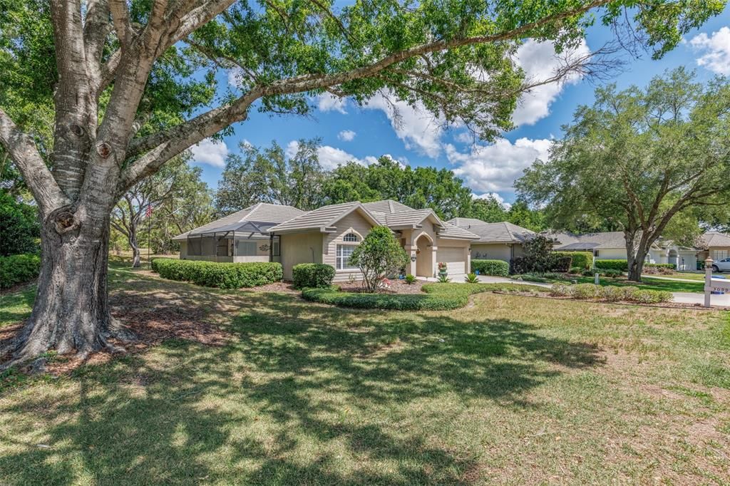 En Venta: $488,000 (3 camas, 3 baños, 2143 Pies cuadrados)