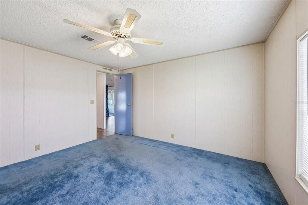 Activo con contrato: $195,000 (3 camas, 2 baños, 1512 Pies cuadrados)