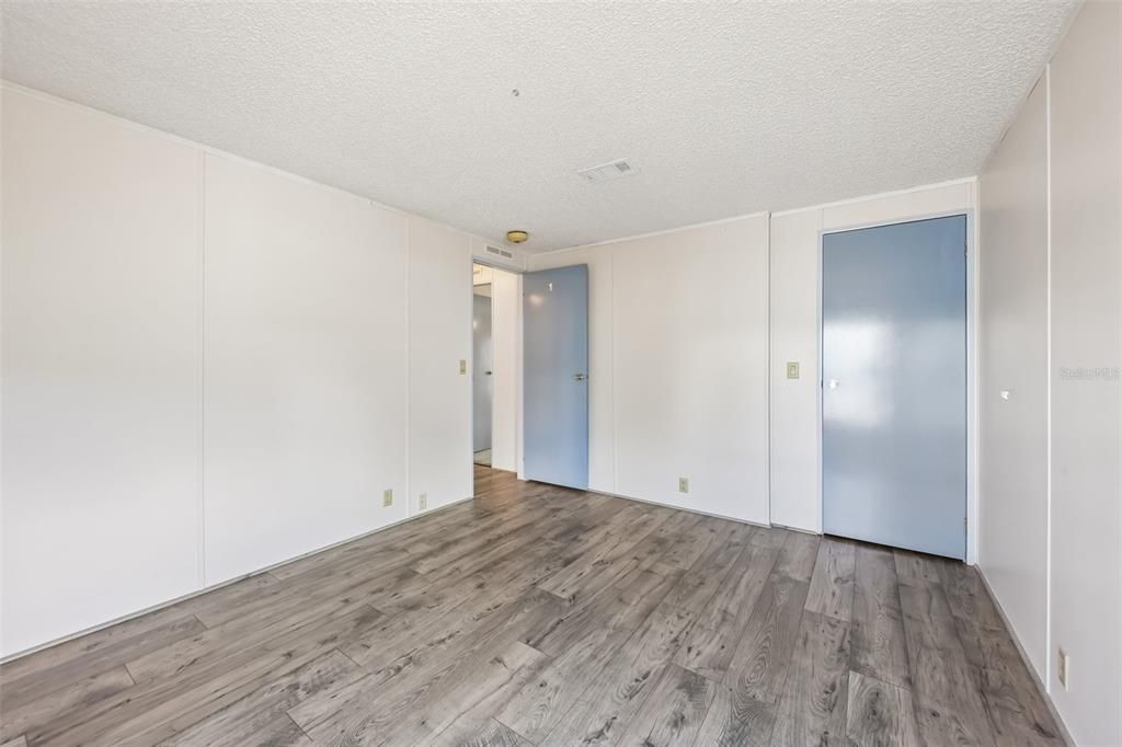 Activo con contrato: $195,000 (3 camas, 2 baños, 1512 Pies cuadrados)