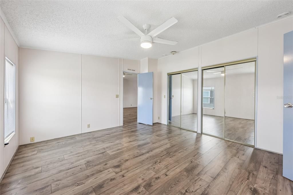 Activo con contrato: $195,000 (3 camas, 2 baños, 1512 Pies cuadrados)