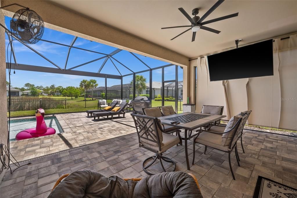 En Venta: $535,000 (3 camas, 2 baños, 2190 Pies cuadrados)
