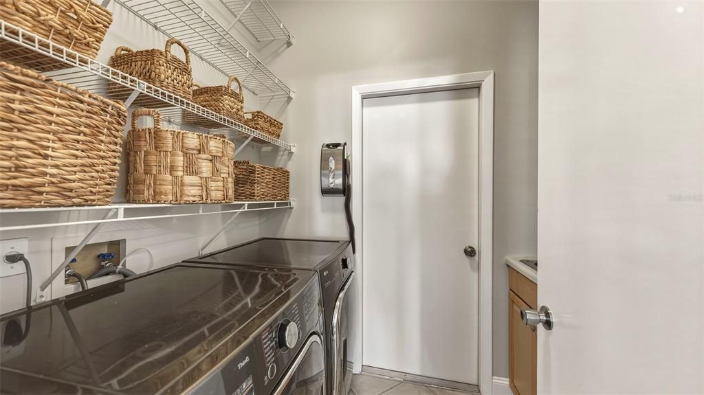 For Sale: $579,000 (4 beds, 2 baths, 2156 Square Feet)