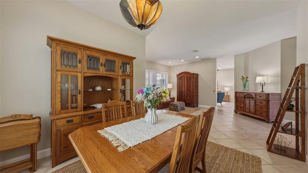 For Sale: $579,000 (4 beds, 2 baths, 2156 Square Feet)