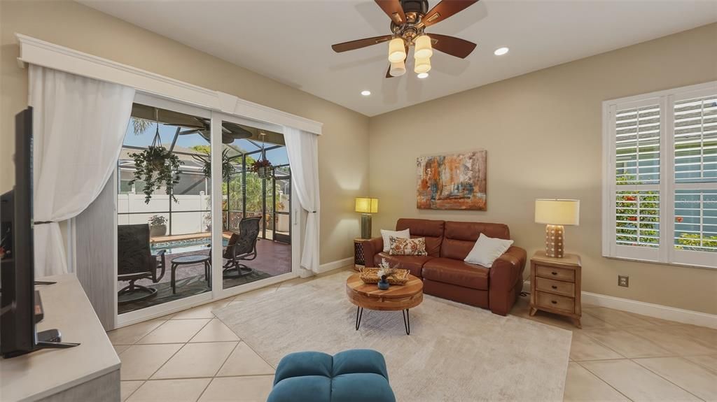 For Sale: $579,000 (4 beds, 2 baths, 2156 Square Feet)