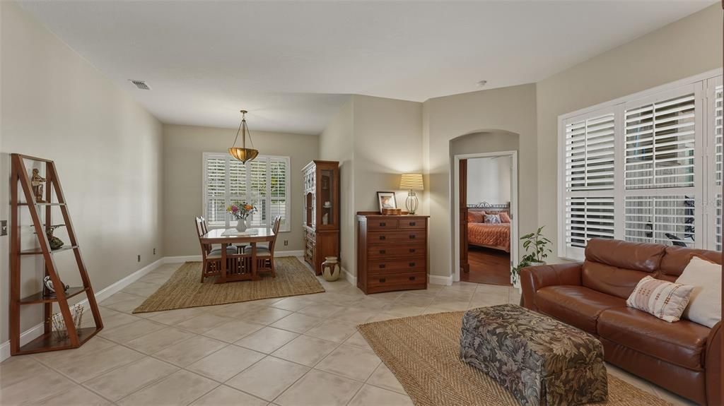 For Sale: $579,000 (4 beds, 2 baths, 2156 Square Feet)