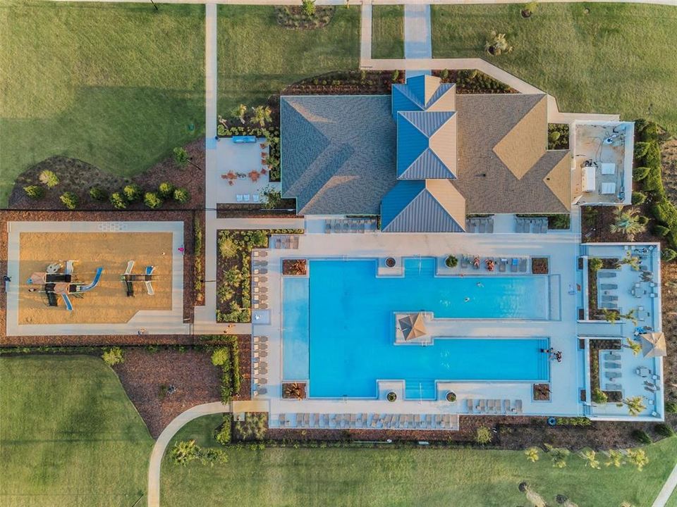Под контрактом: $359,900 (4 спален, 2 ванн, 1939 Квадратных фут)