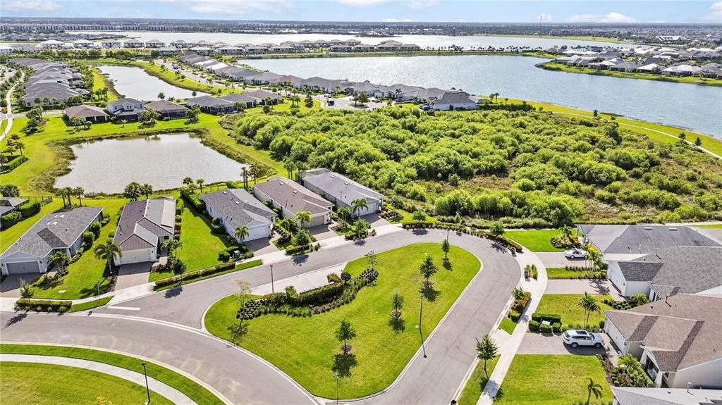 En Venta: $459,900 (2 camas, 2 baños, 1812 Pies cuadrados)