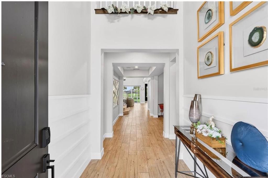 En Venta: $825,000 (5 camas, 5 baños, 4554 Pies cuadrados)