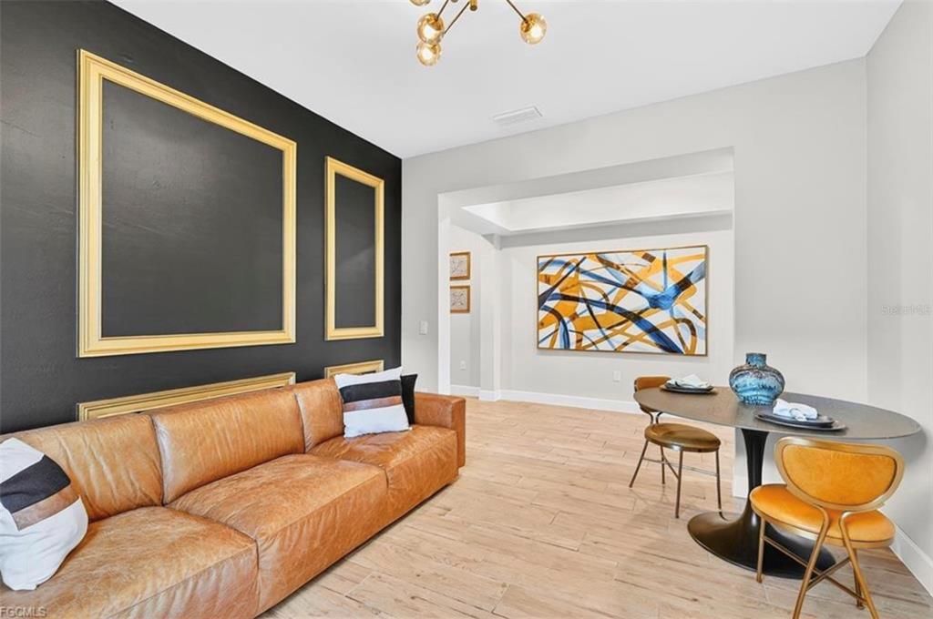 En Venta: $825,000 (5 camas, 5 baños, 4554 Pies cuadrados)