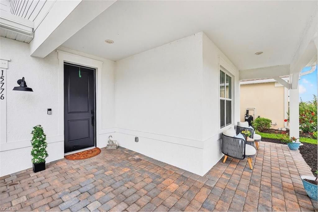 En Venta: $825,000 (5 camas, 5 baños, 4554 Pies cuadrados)