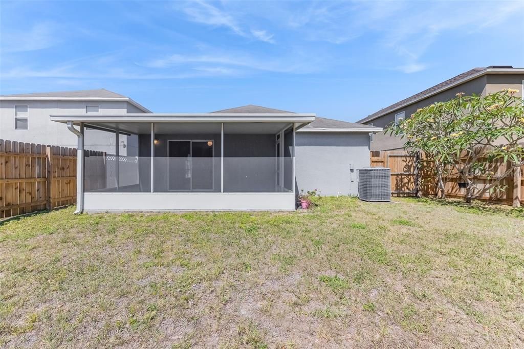 Active With Contract: $265,000 (3 beds, 2 baths, 1292 Square Feet)