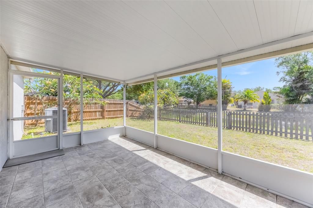 Active With Contract: $265,000 (3 beds, 2 baths, 1292 Square Feet)