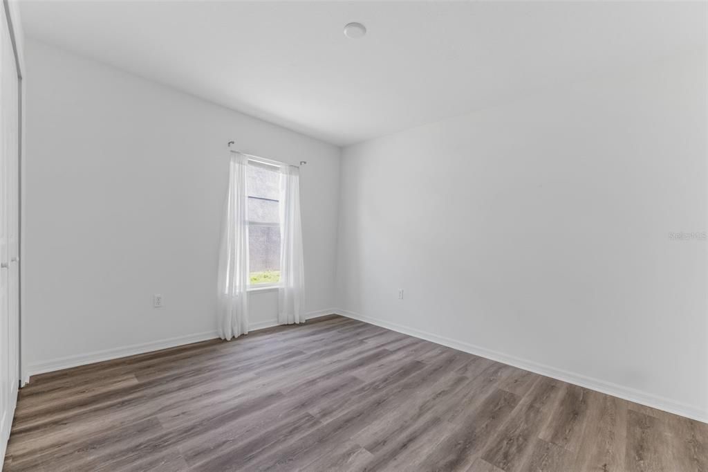 Active With Contract: $265,000 (3 beds, 2 baths, 1292 Square Feet)