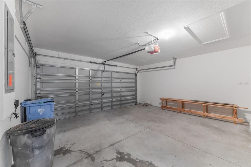 Active With Contract: $265,000 (3 beds, 2 baths, 1292 Square Feet)