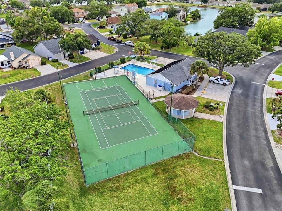 En Venta: $274,000 (2 camas, 2 baños, 1285 Pies cuadrados)