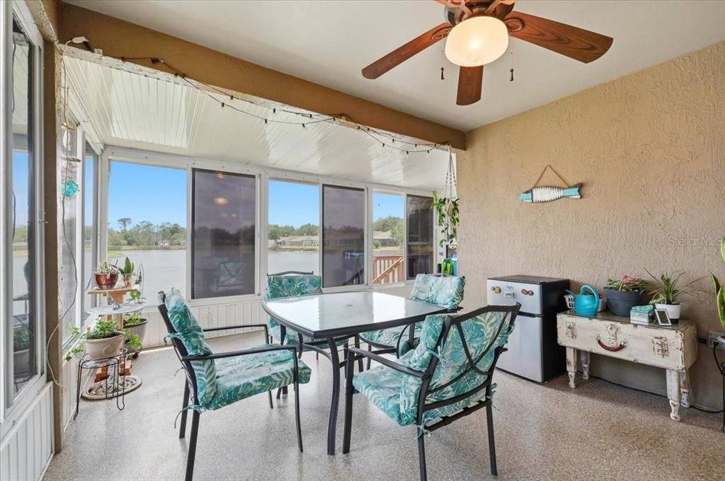 En Venta: $274,000 (2 camas, 2 baños, 1285 Pies cuadrados)