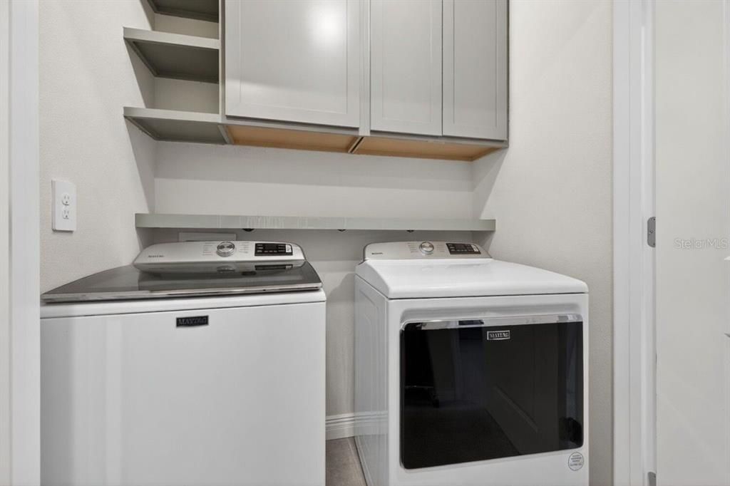 На продажу: $395,000 (3 спален, 2 ванн, 1717 Квадратных фут)