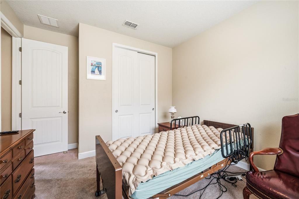 Active With Contract: $725,000 (5 beds, 3 baths, 2464 Square Feet)