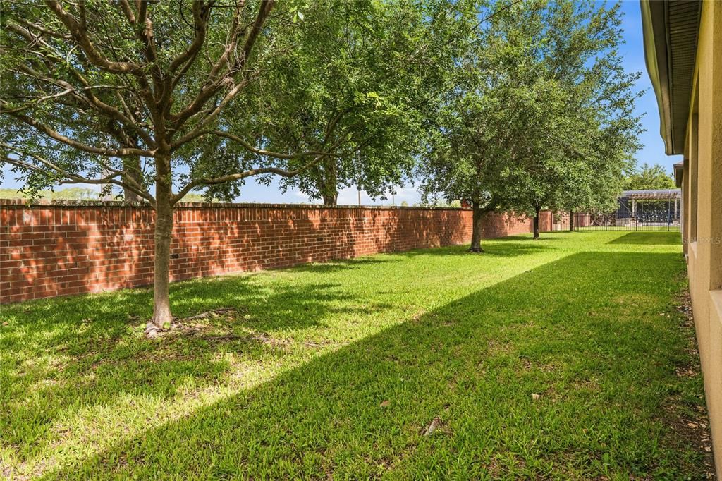 Active With Contract: $725,000 (5 beds, 3 baths, 2464 Square Feet)