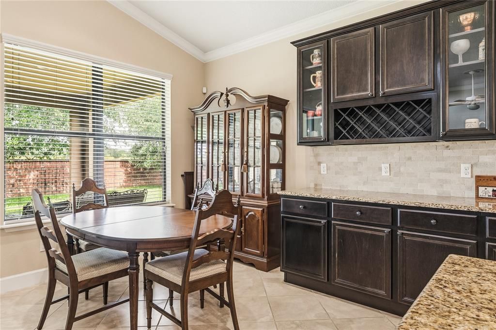 Active With Contract: $725,000 (5 beds, 3 baths, 2464 Square Feet)