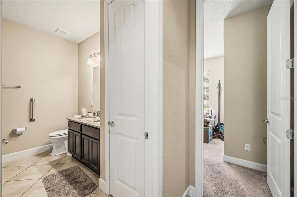 Active With Contract: $725,000 (5 beds, 3 baths, 2464 Square Feet)