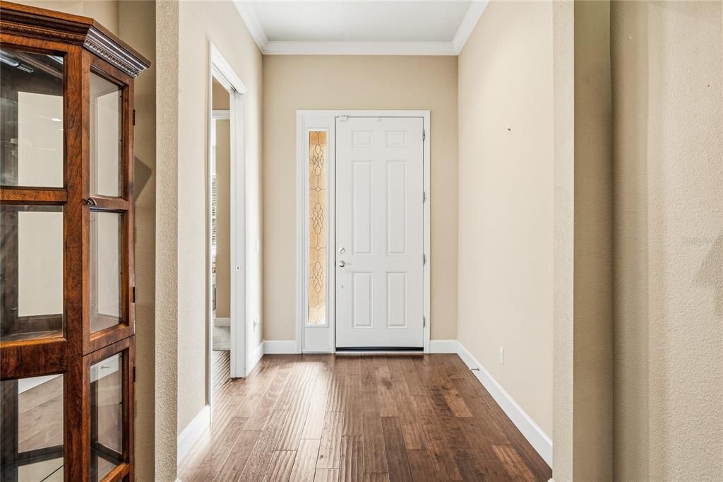 Active With Contract: $725,000 (5 beds, 3 baths, 2464 Square Feet)