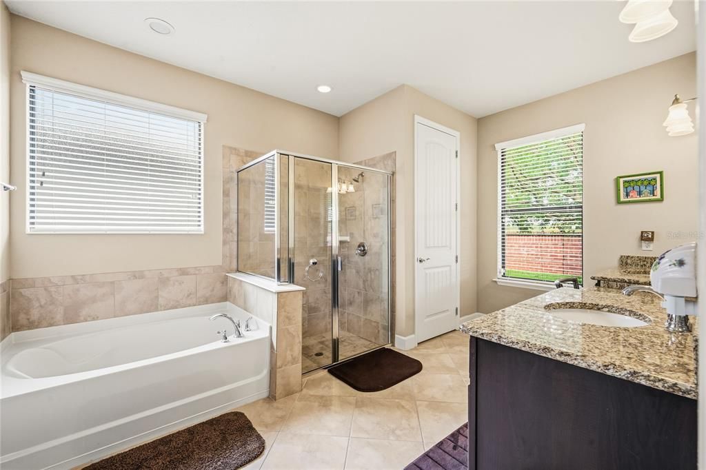 Active With Contract: $725,000 (5 beds, 3 baths, 2464 Square Feet)