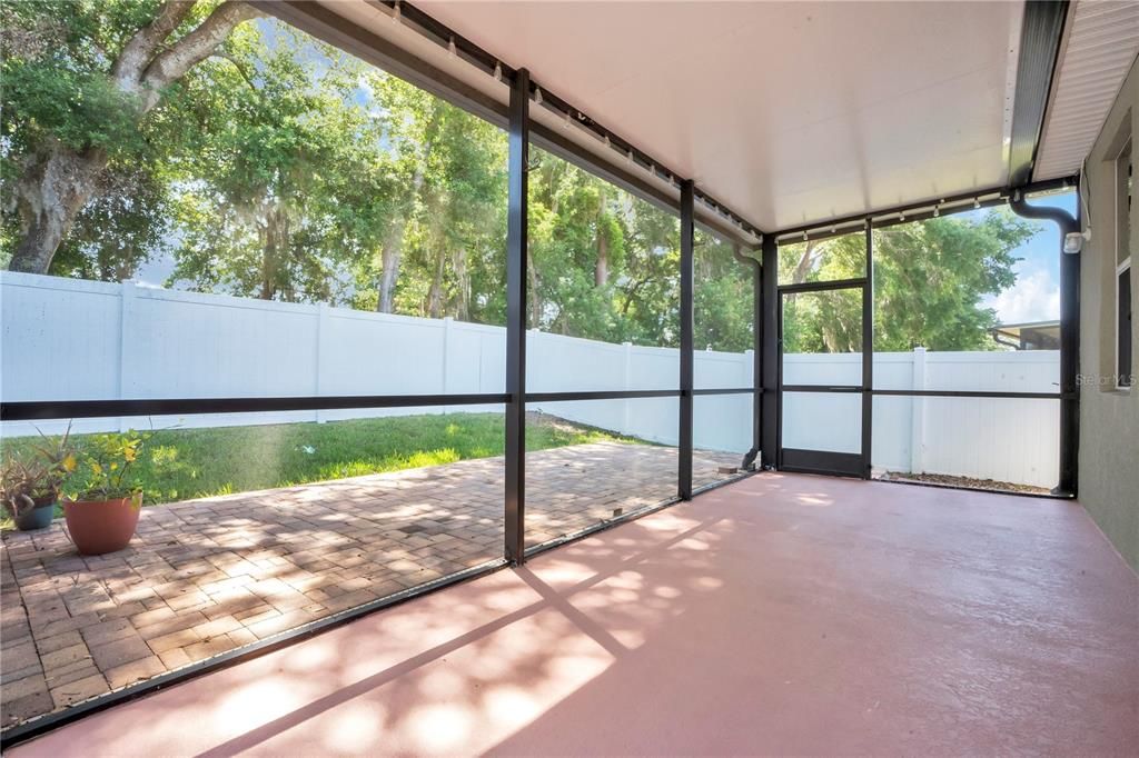 For Sale: $529,900 (4 beds, 3 baths, 2361 Square Feet)