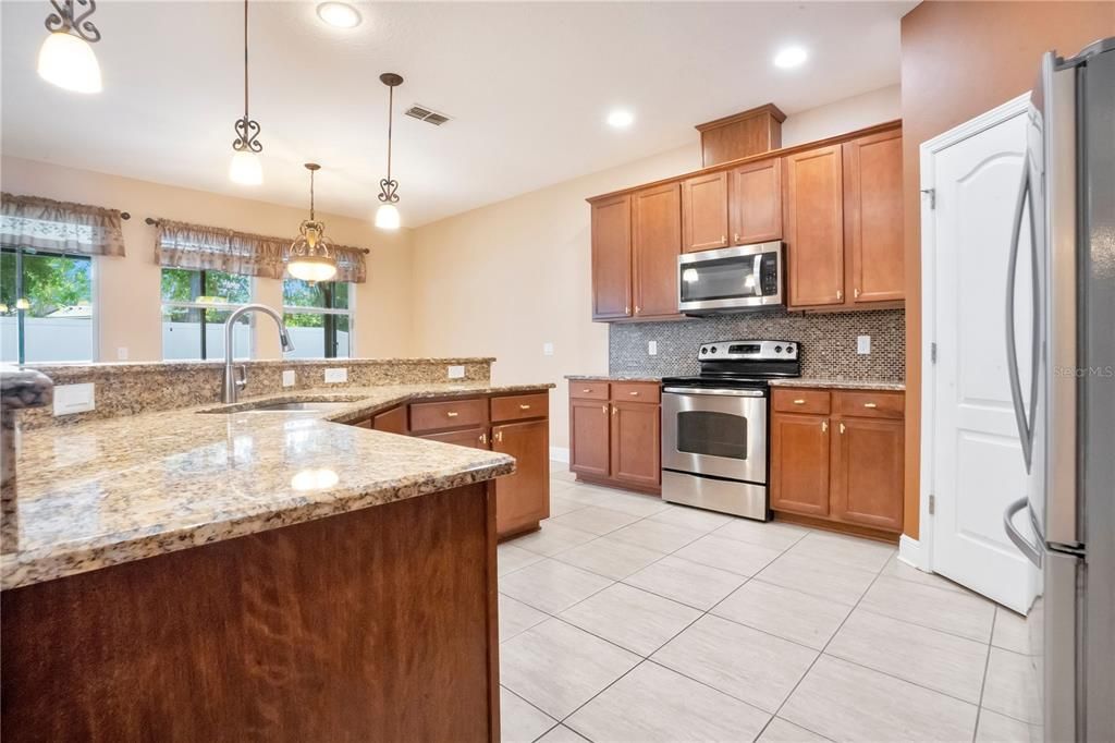 For Sale: $529,900 (4 beds, 3 baths, 2361 Square Feet)