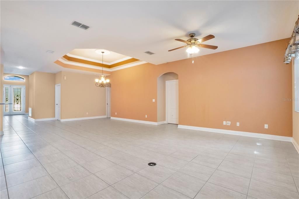 For Sale: $529,900 (4 beds, 3 baths, 2361 Square Feet)