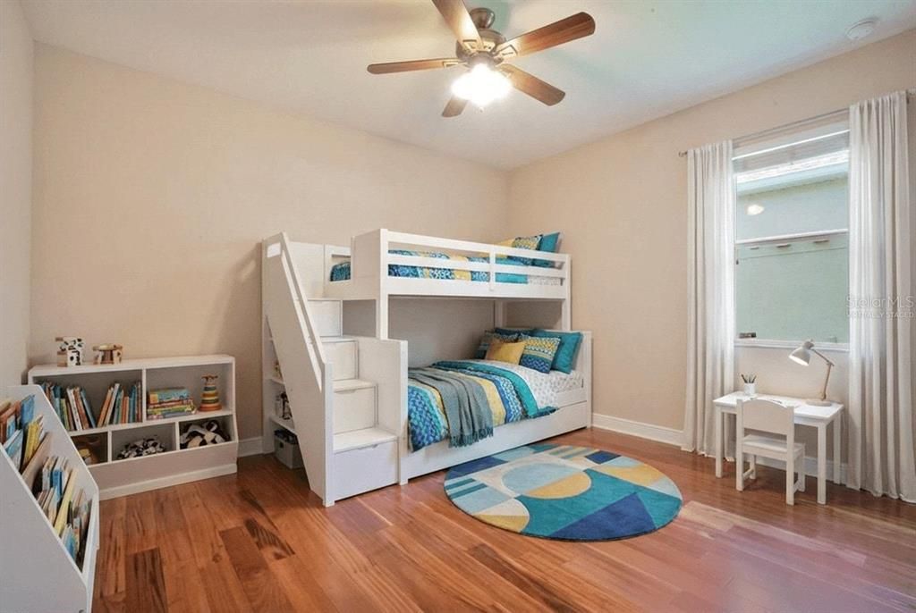 For Sale: $529,900 (4 beds, 3 baths, 2361 Square Feet)