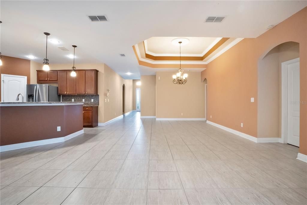 For Sale: $529,900 (4 beds, 3 baths, 2361 Square Feet)