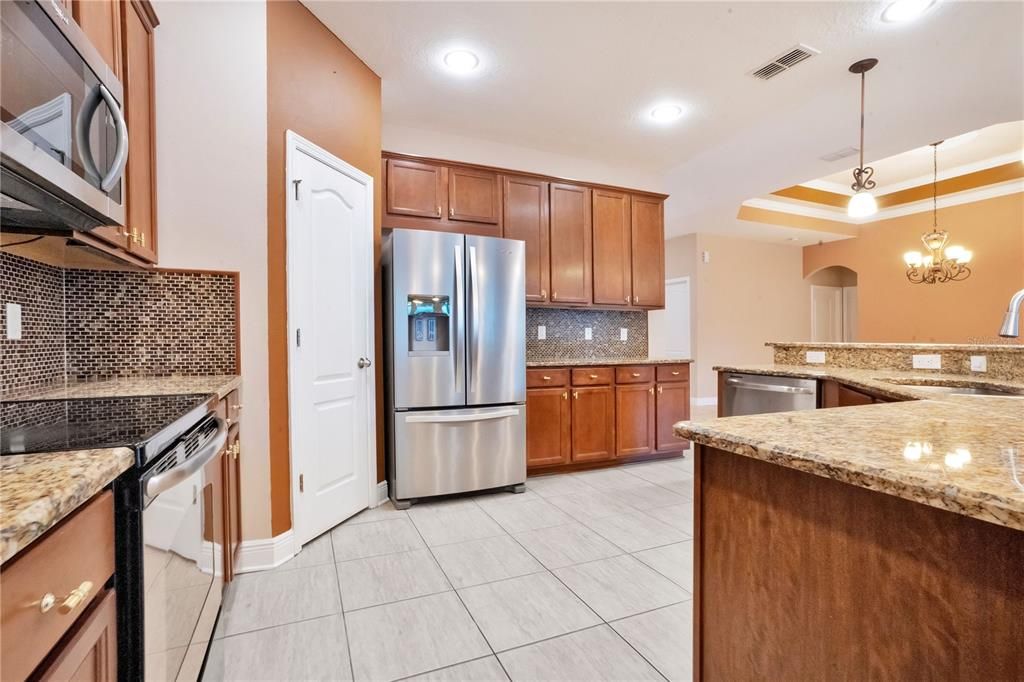 For Sale: $529,900 (4 beds, 3 baths, 2361 Square Feet)