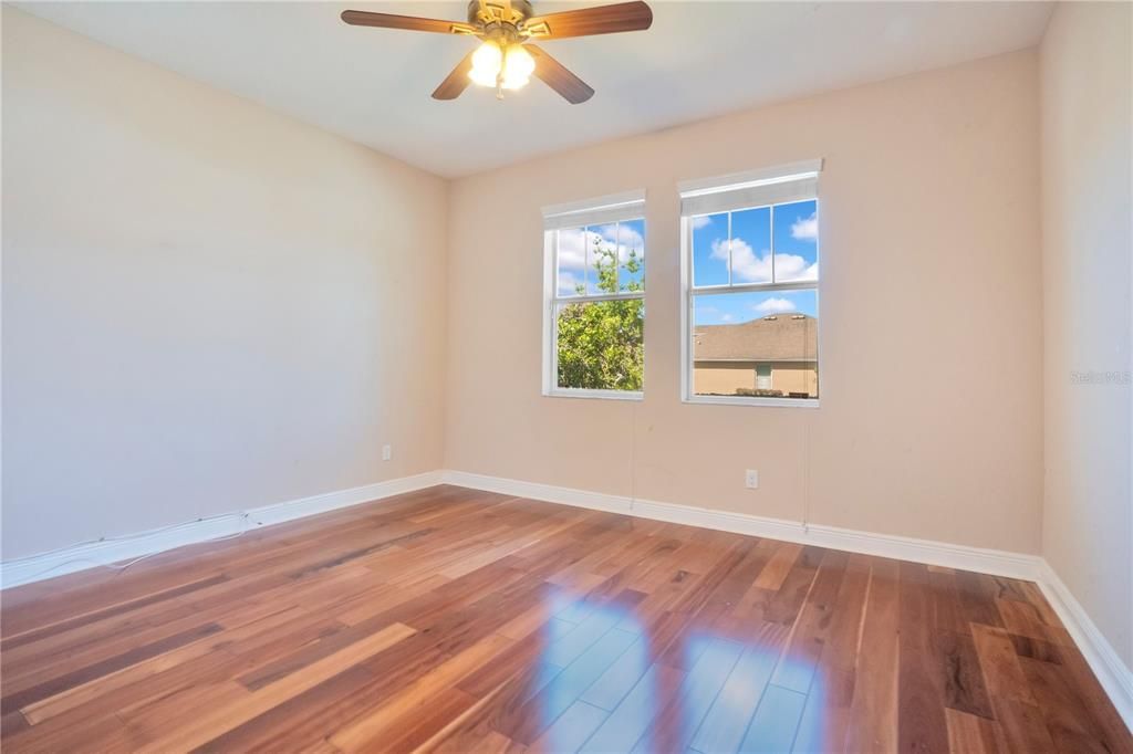 For Sale: $529,900 (4 beds, 3 baths, 2361 Square Feet)