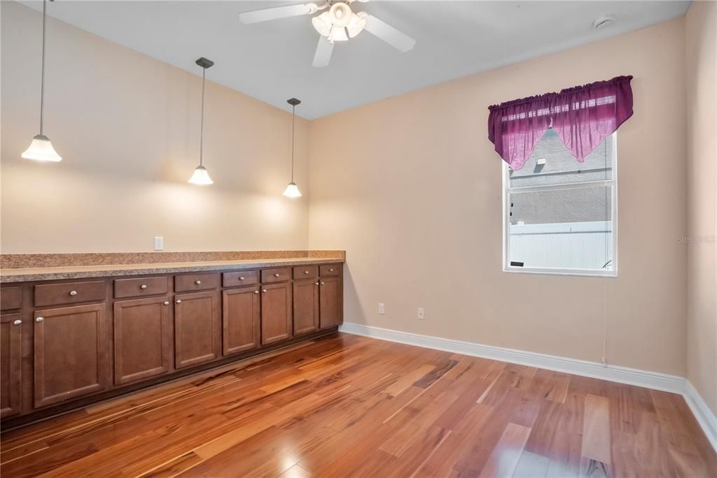 For Sale: $529,900 (4 beds, 3 baths, 2361 Square Feet)